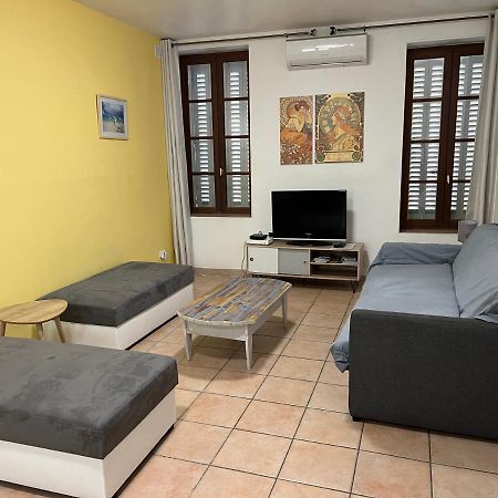 Decouvrir Marseille Apartment Luaran gambar